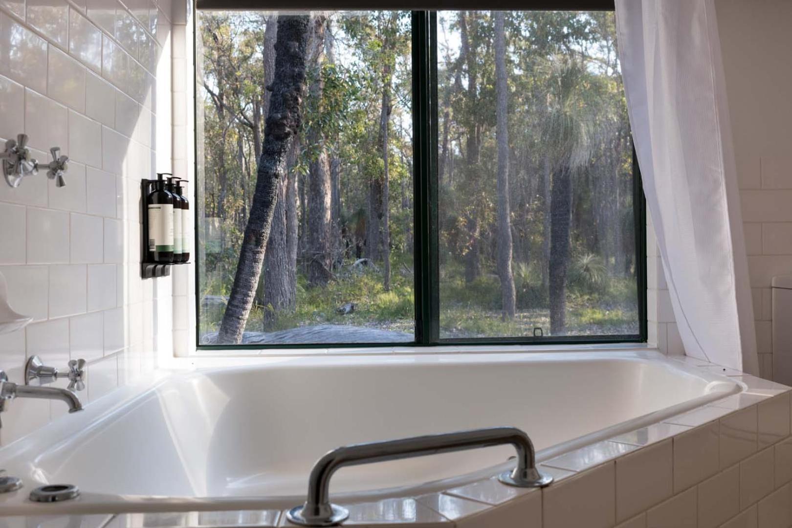 Island Brook Estate Vineyard And Chalets Yelverton Extérieur photo