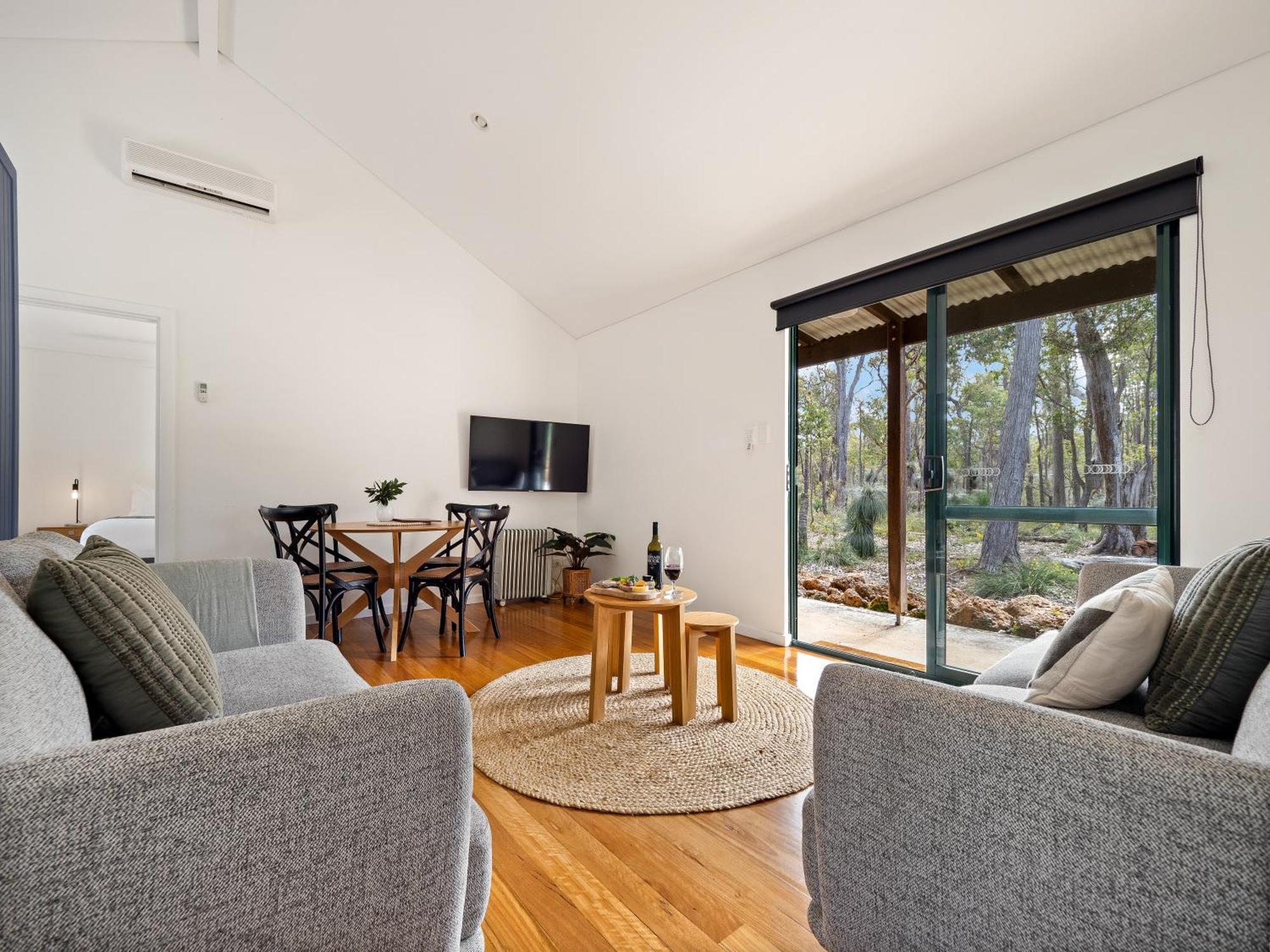 Island Brook Estate Vineyard And Chalets Yelverton Extérieur photo