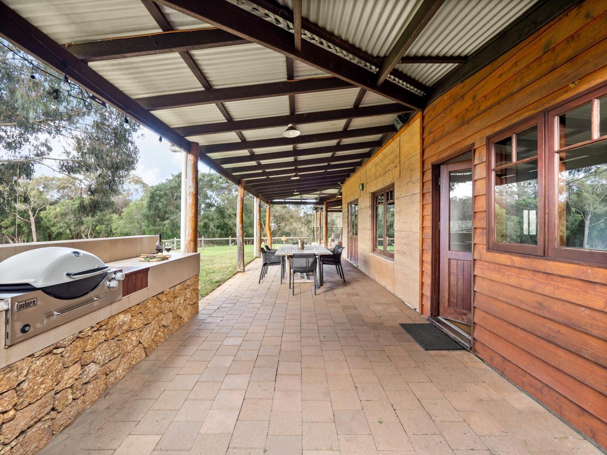 Island Brook Estate Vineyard And Chalets Yelverton Extérieur photo