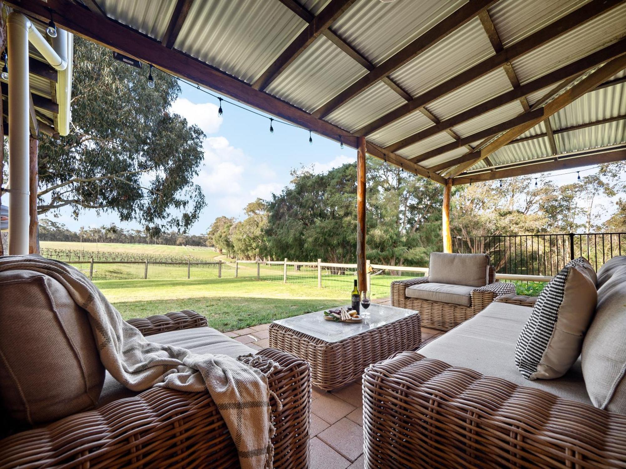 Island Brook Estate Vineyard And Chalets Yelverton Extérieur photo